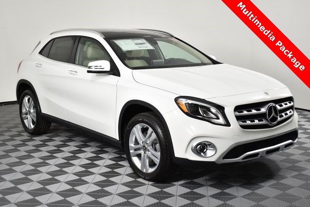 New 2020 Mercedes Benz Gla 4matic 4d Sport Utility 2 Miles